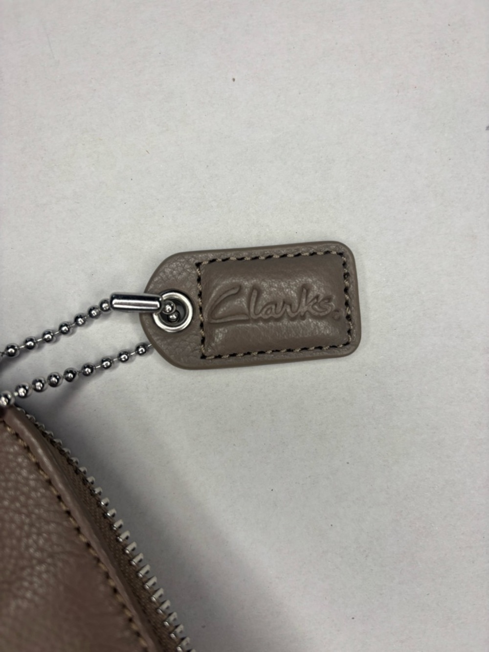 Clark’s genuine leather cross body purse brown with lots of pockets - Picture 4 of 7